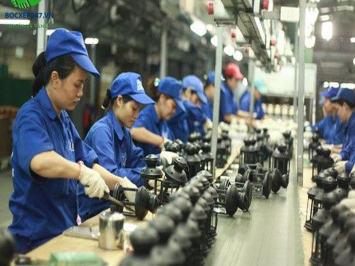 Công nhân tiếng anh là gì? Và một số ví dụ Anh – Việt