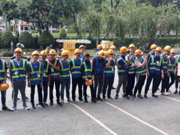 Tuyển bốc xếp trả lương ngày 